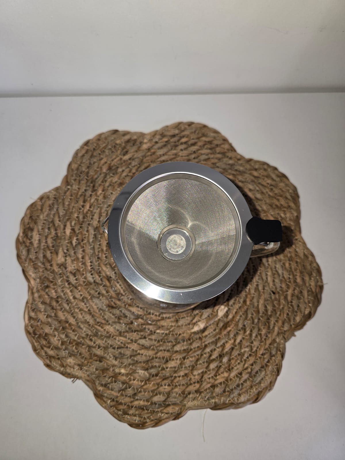 Cafetera v60 con filtro reutilizable acero inoxidable + tripack cafestina coffee
