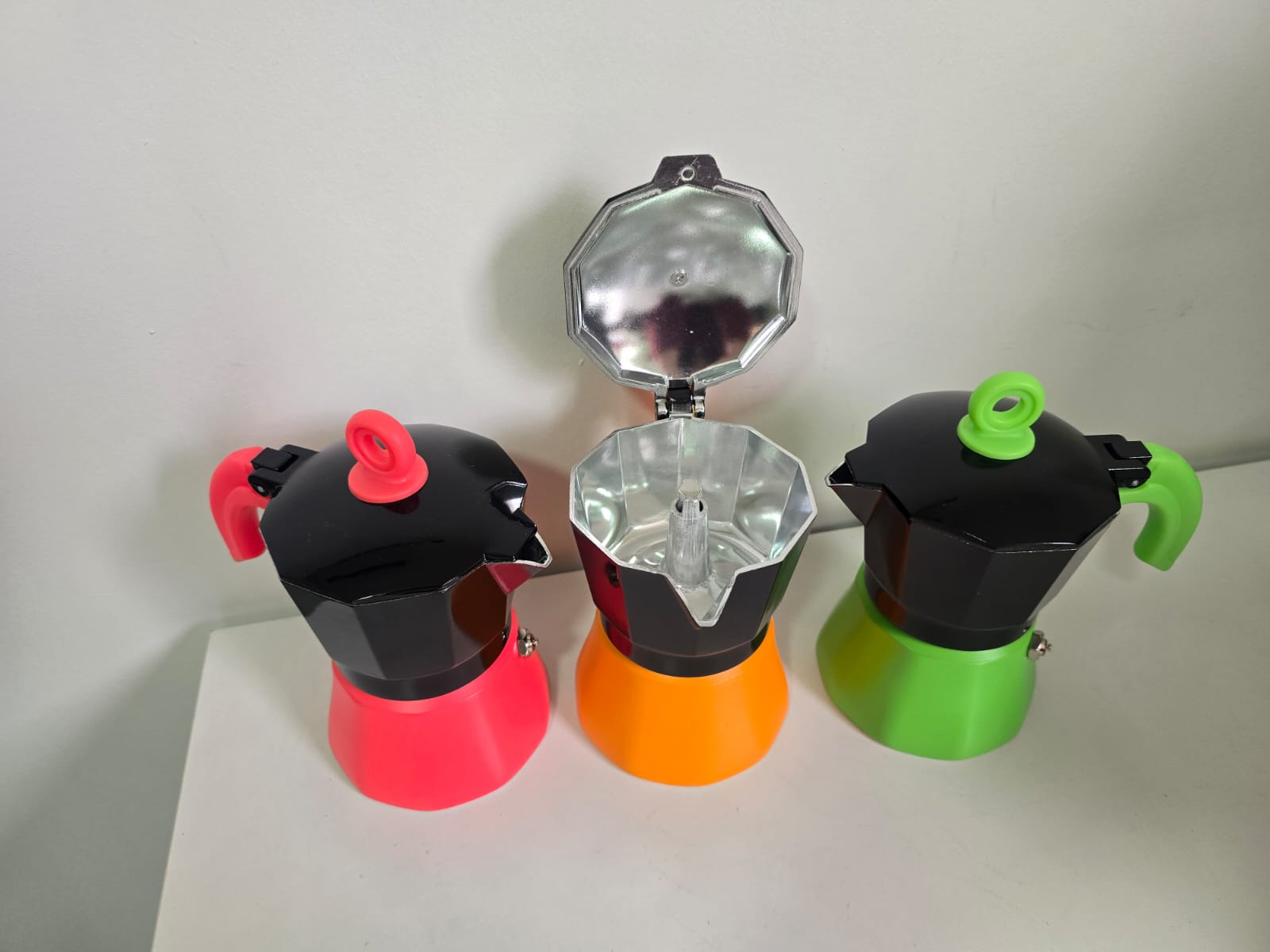 Pack café de especialidad 250g + Cafetera colores
